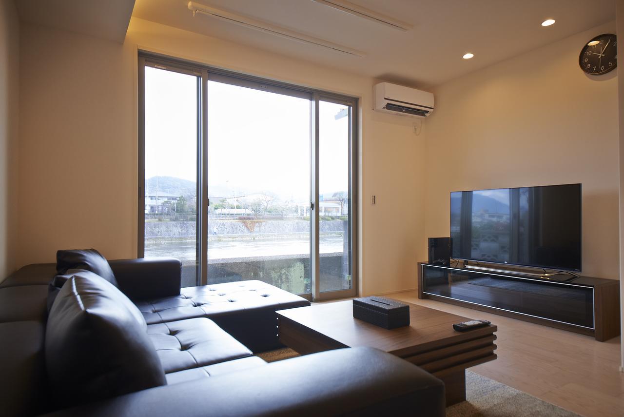 Kyoto River Side Modern House Екстер'єр фото