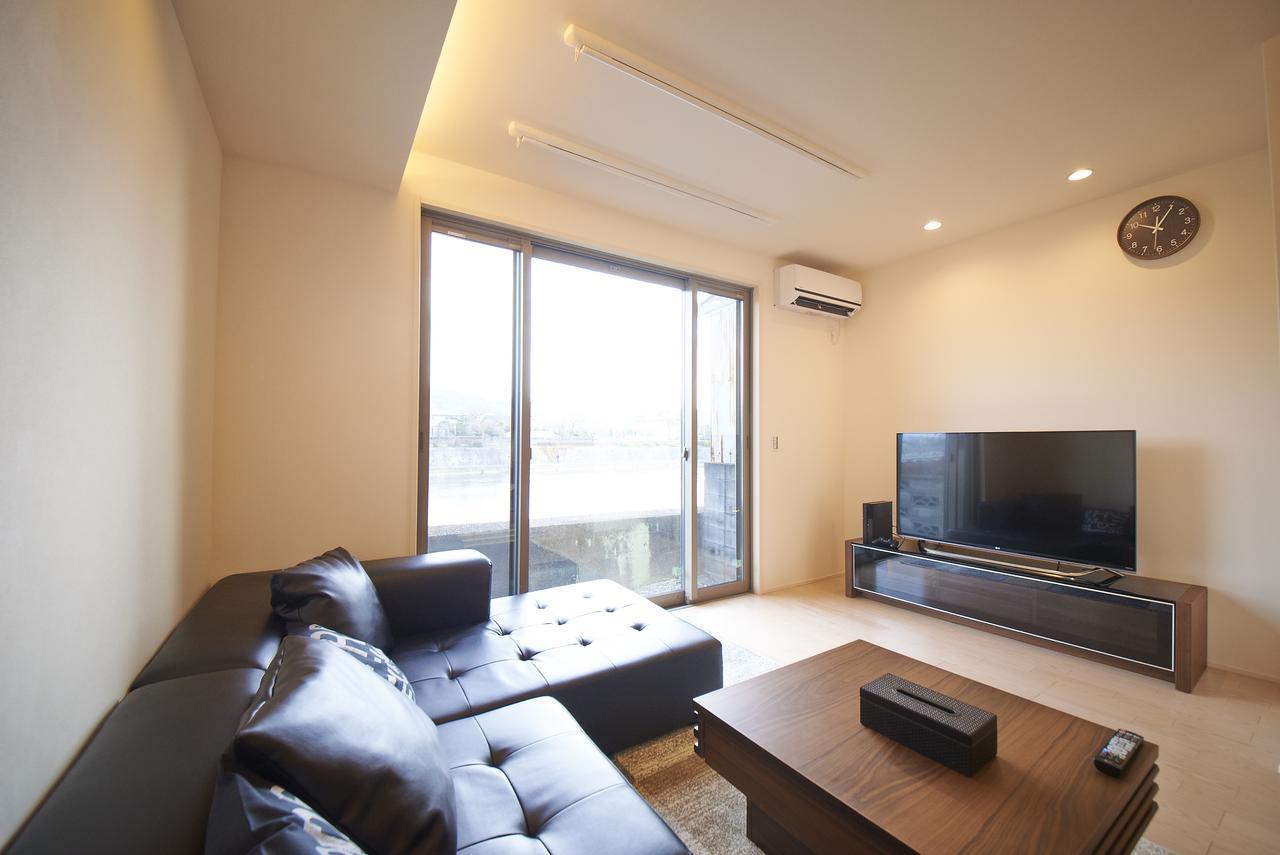 Kyoto River Side Modern House Екстер'єр фото